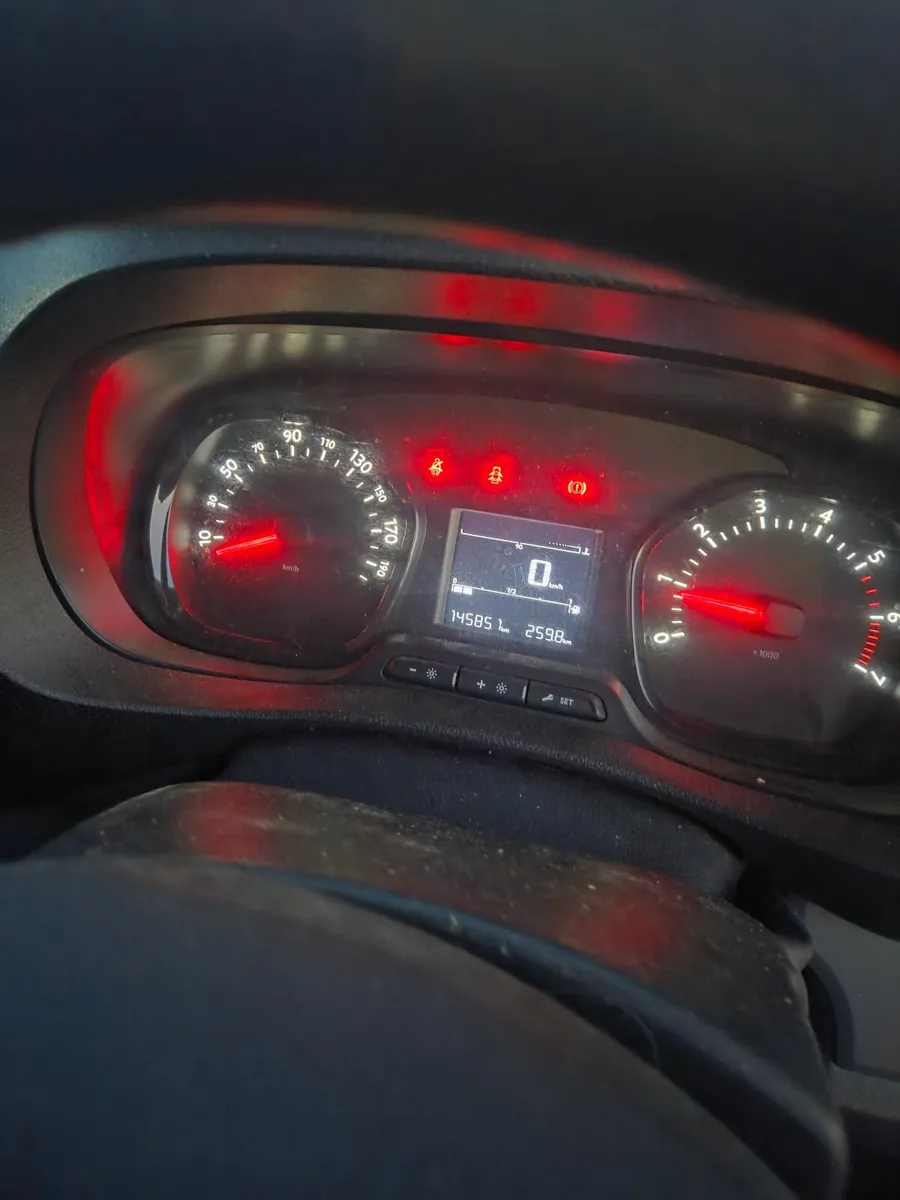 Citroen Dispatch 2018 - Image 2