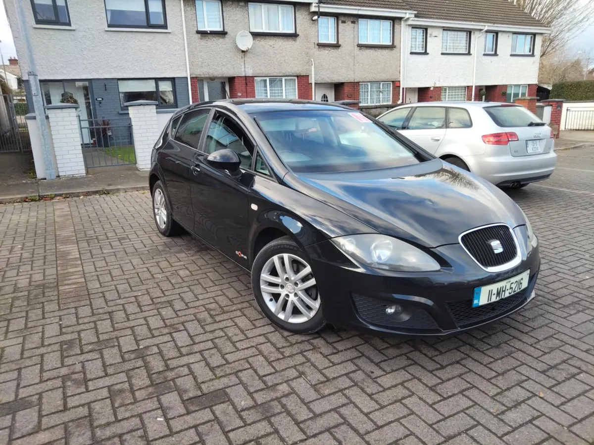 Seat Leon 1.6 Diesel(AUTOMATIC)
New NCT - Image 2