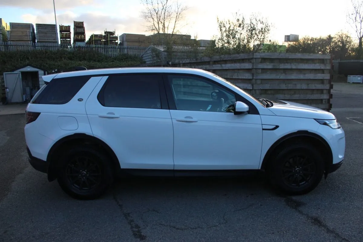 Land Rover Discovery Sport 2.0d 180PS AWD Auto S - Image 3