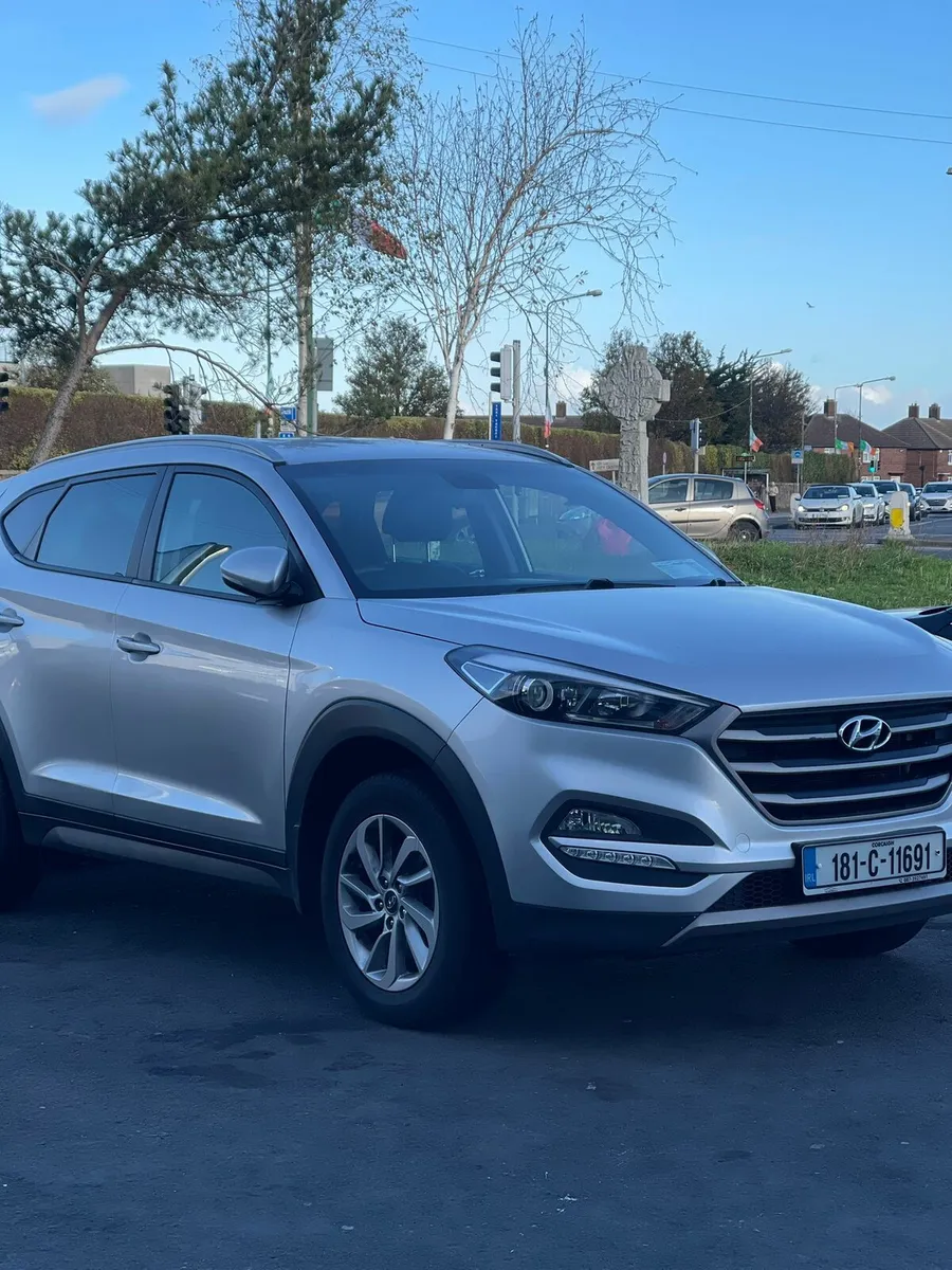 HYUNDAI TUCSON SUV PETROL 2018 - Image 4