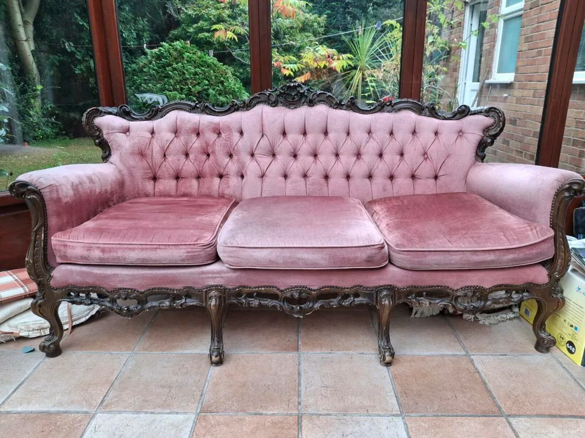 3 piece vintage Baroque couch and 2 armchairs - Image 1