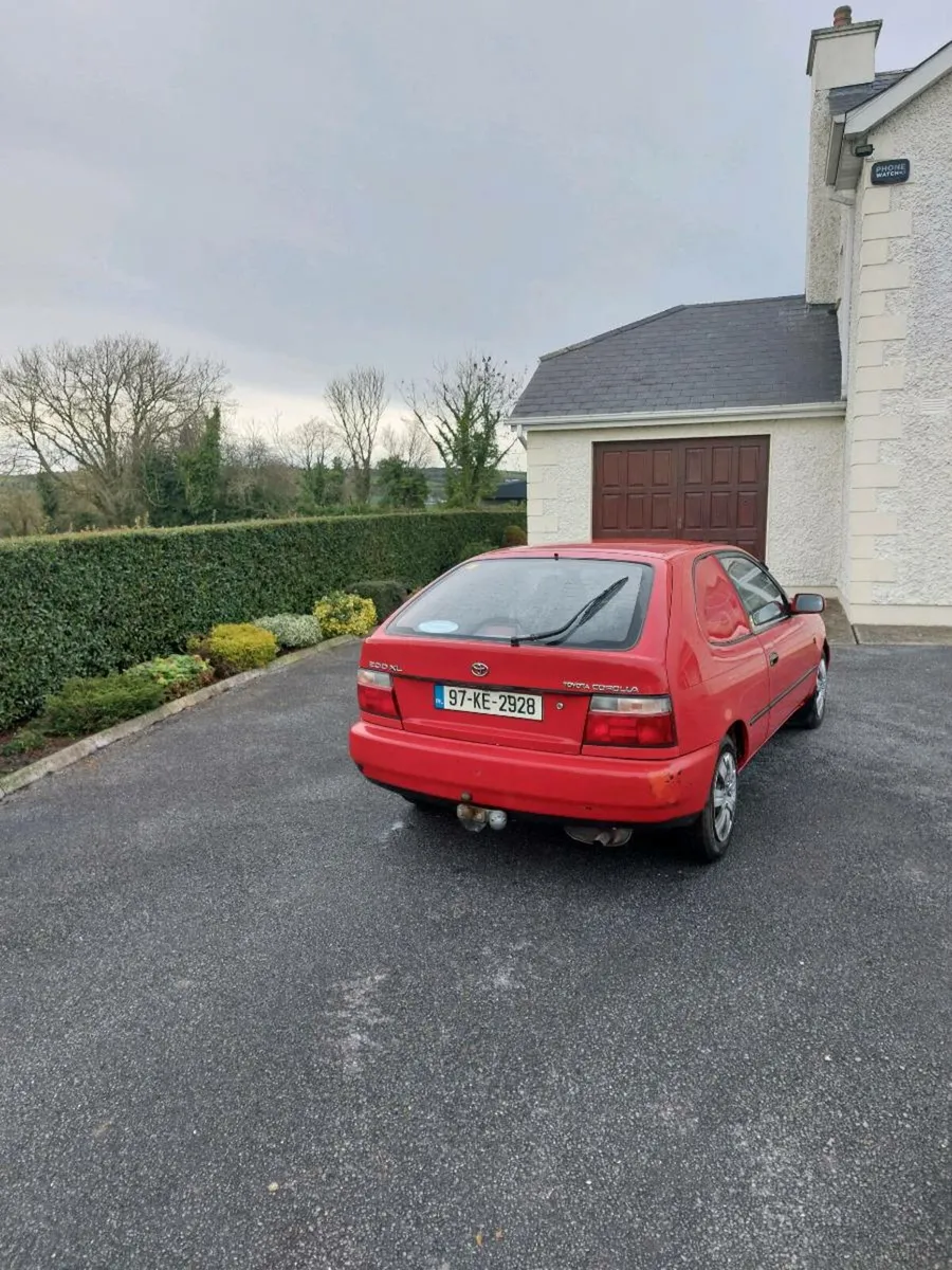 Toyota Corolla van - Image 3