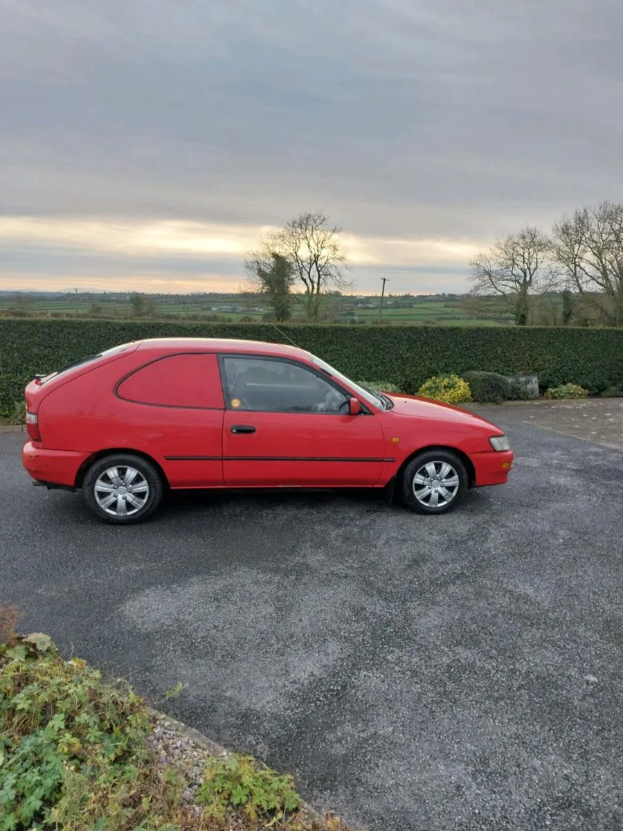 Toyota Corolla van - Image 4