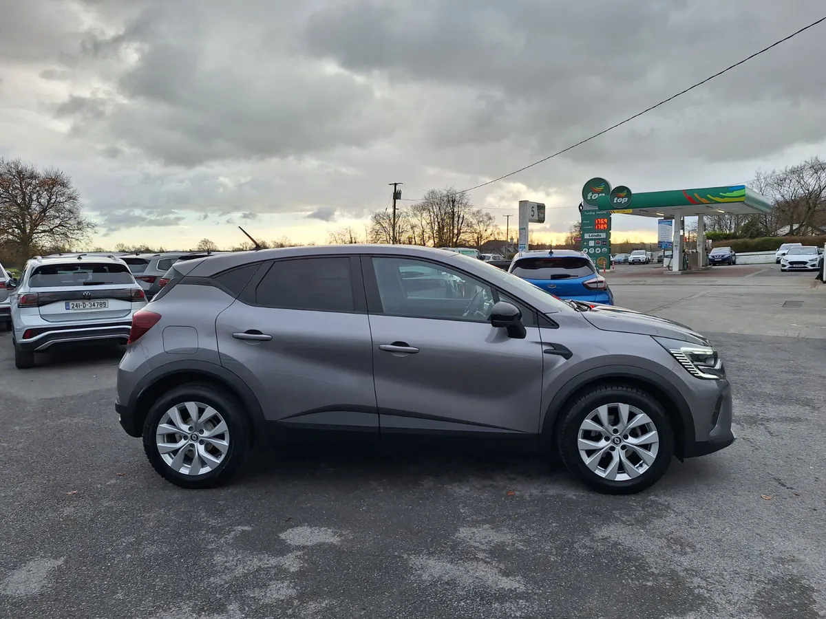 Renault Captur 1.0 ICONIC *High Spec/New Model - Image 2