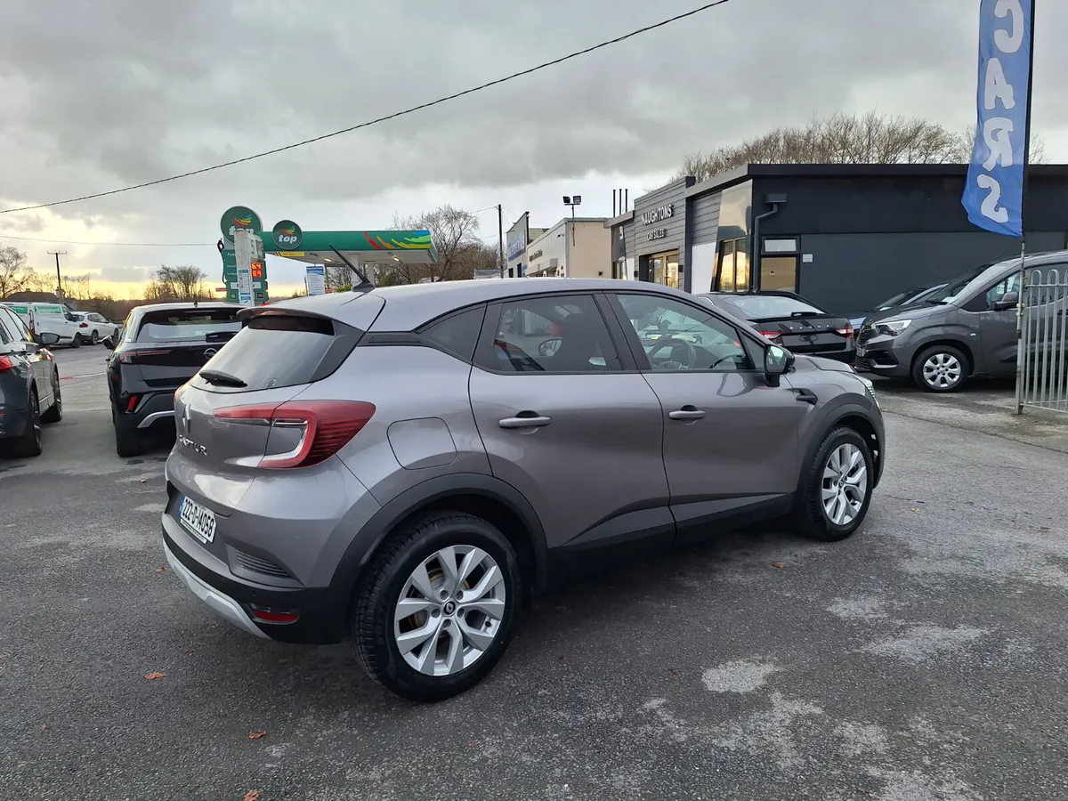 Renault Captur 1.0 ICONIC *High Spec/New Model - Image 3