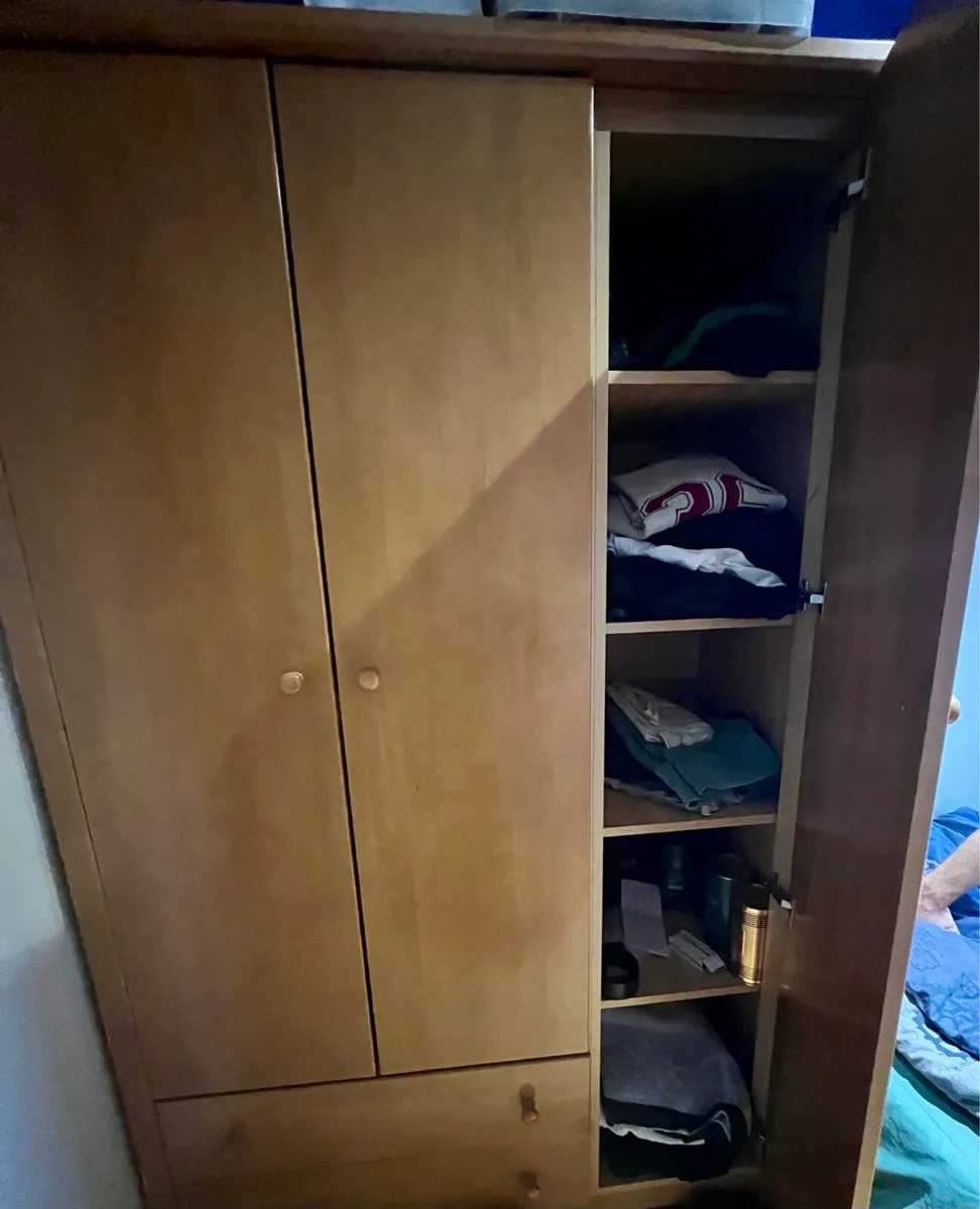 Wardrobe - Image 3