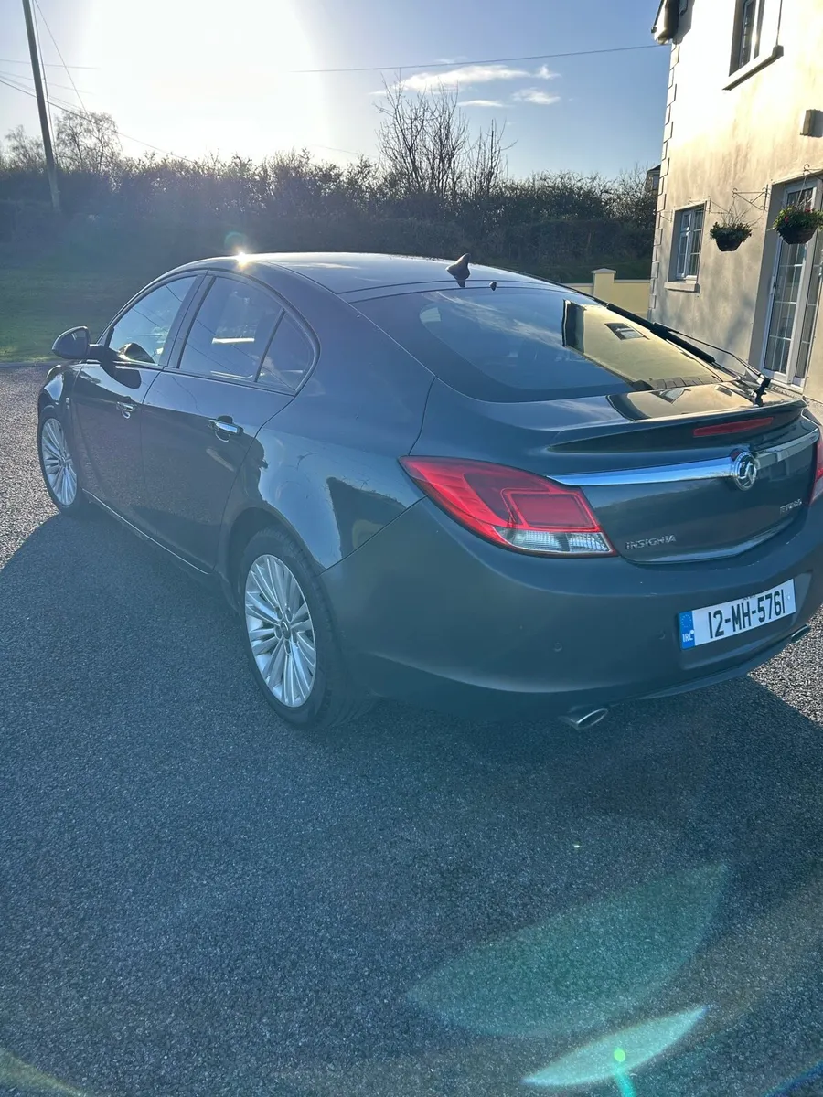 Vauxhall insignia Biturbo - Image 2