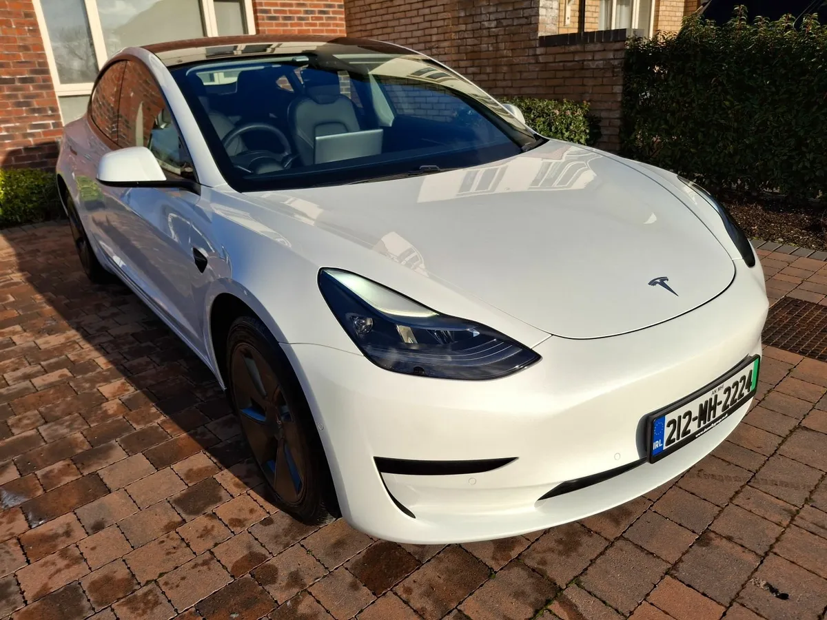 Tesla RWD Model 3 • 2021 • 44,503 km • 96% Battery - Image 3