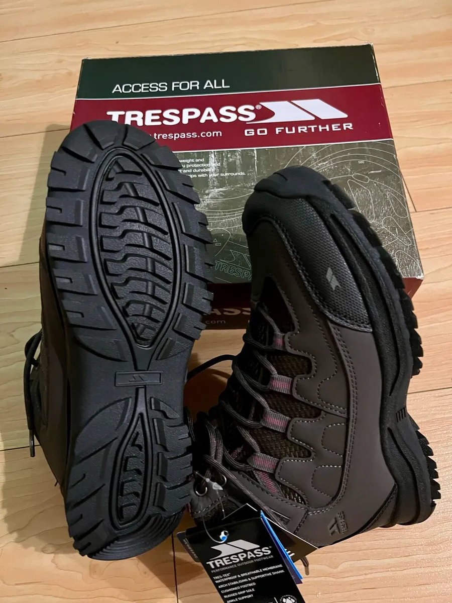 Hiking boots - Image 3