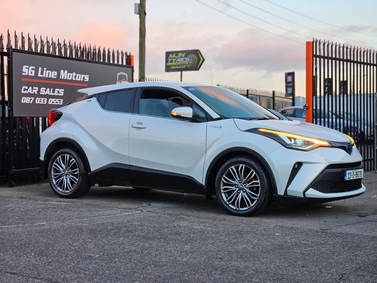 221 Toyota C-HR1.8  Hybrid SOL - Image 1