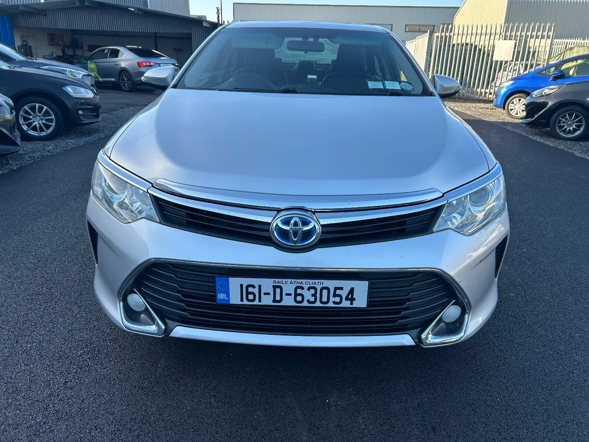 2016 Toyota Camry HYBRID AUTOMATIC NEW NCT - Image 2
