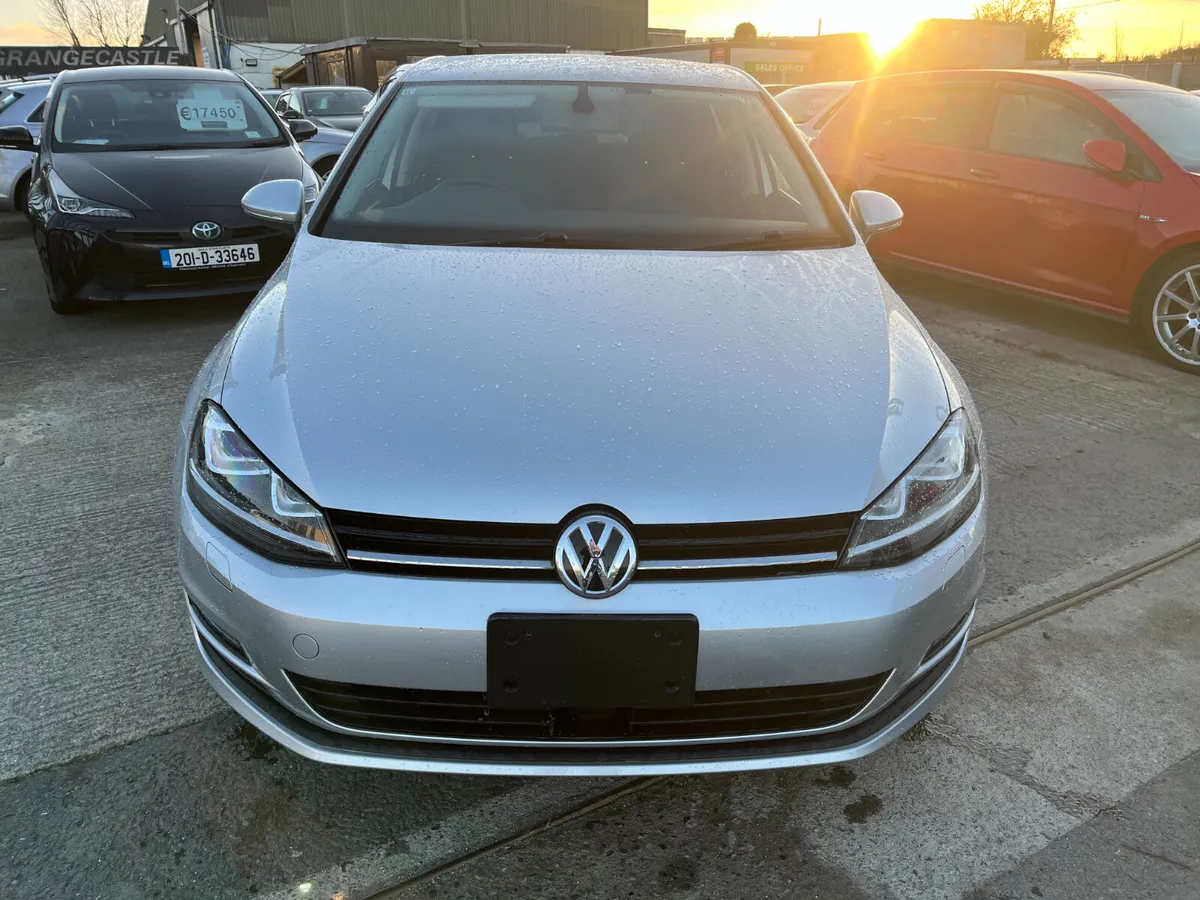 VOLKSWAGEN GOLF 2015, 1.2 TSI AUTO *JUST 4,700 KM* - Image 2