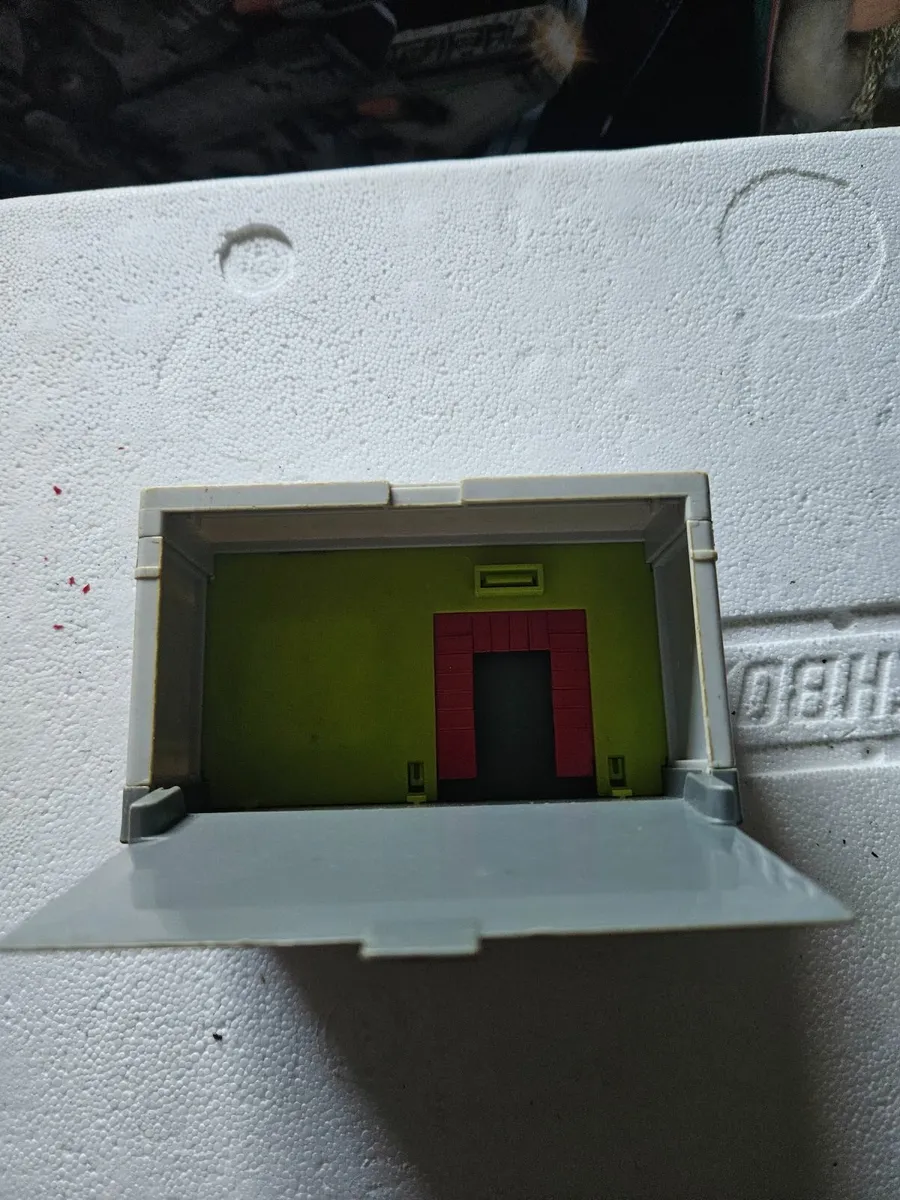 Matchbox Garage - Image 3