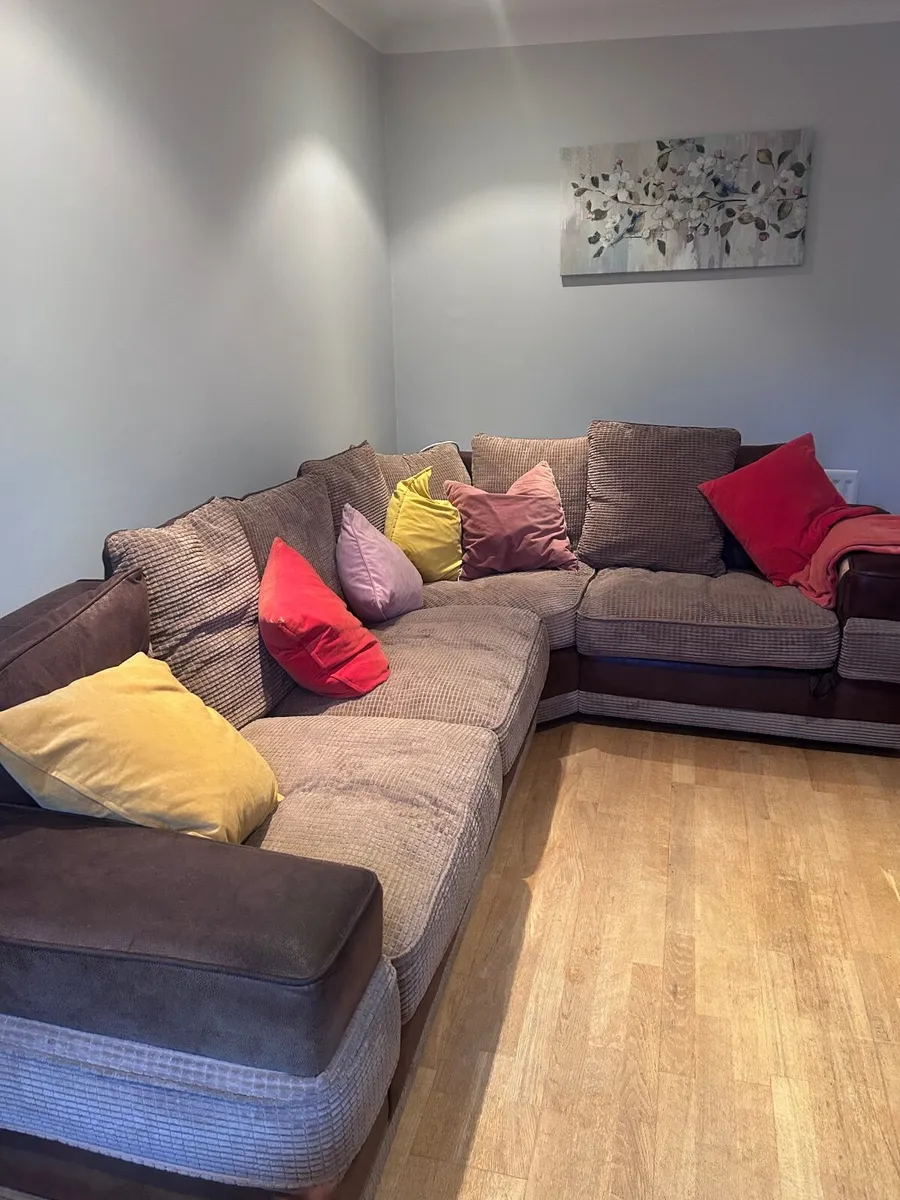 Corner Sofa - Image 1
