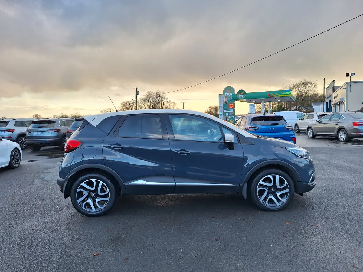 Renault Captur SIGNATURE NAV X *Leather/Heated Sea - Image 2