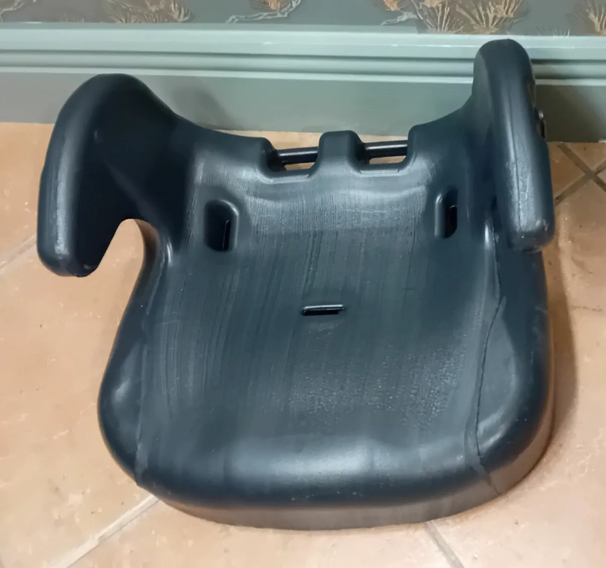 Child booster seat with spiderman - Image 2