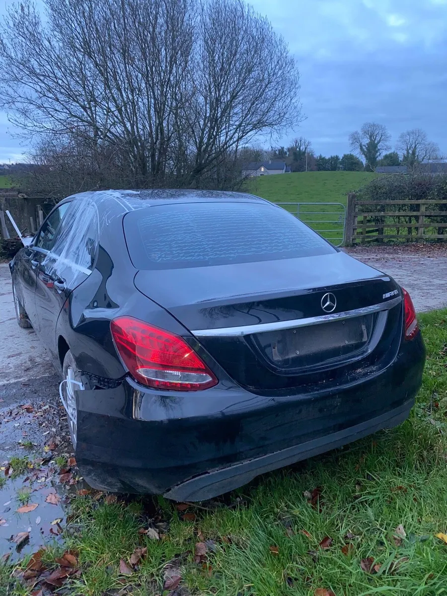 🟢2017 Mercedes C class C 200 breaking for Parts - Image 4