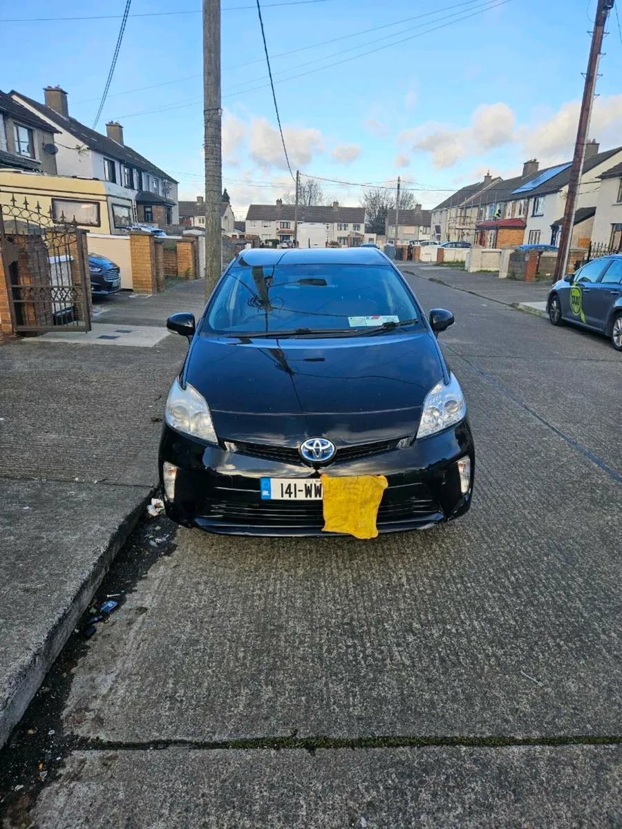 Toyota prius 1.8 hybrid 2014 - Image 2