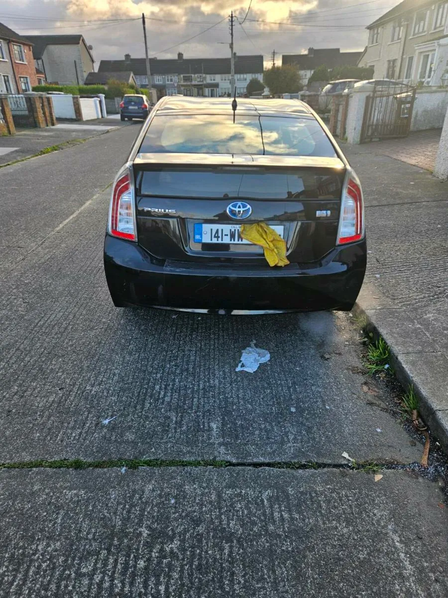 Toyota prius 1.8 hybrid 2014 - Image 4