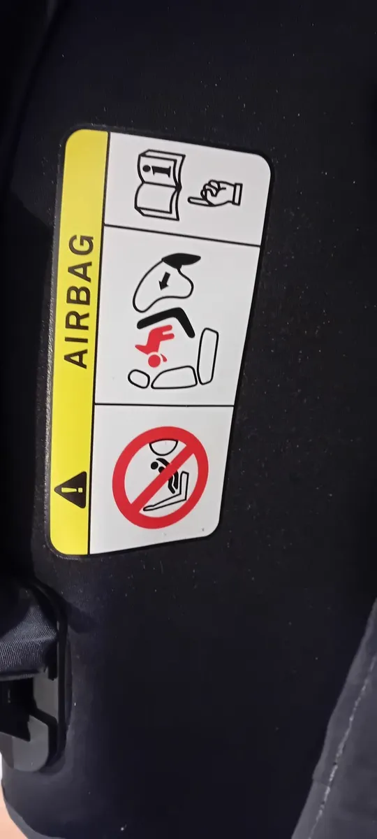 Carry on Car seat - Image 2