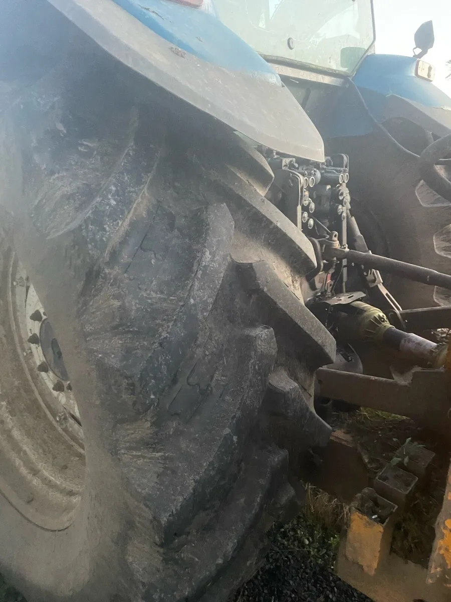 New Holland 8360 - Image 3