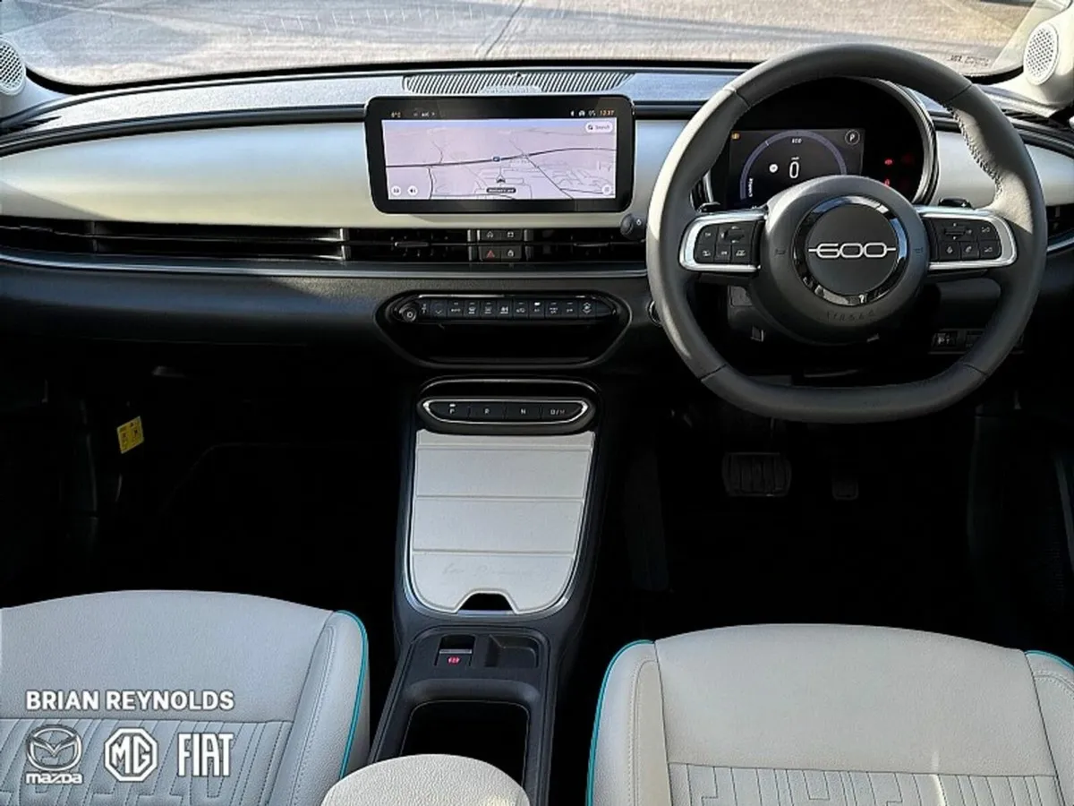 Fiat 600 La Prima 1.2 100hp Hybrid Auto eDCT 6 - Image 3