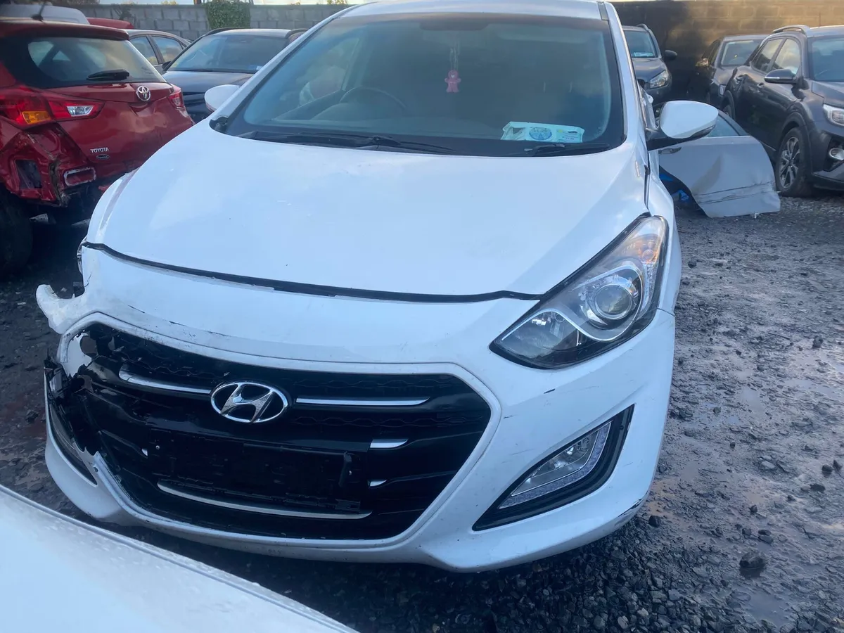 2016 Hyundai i30 1.6 Diesel only 170 kms - Image 4