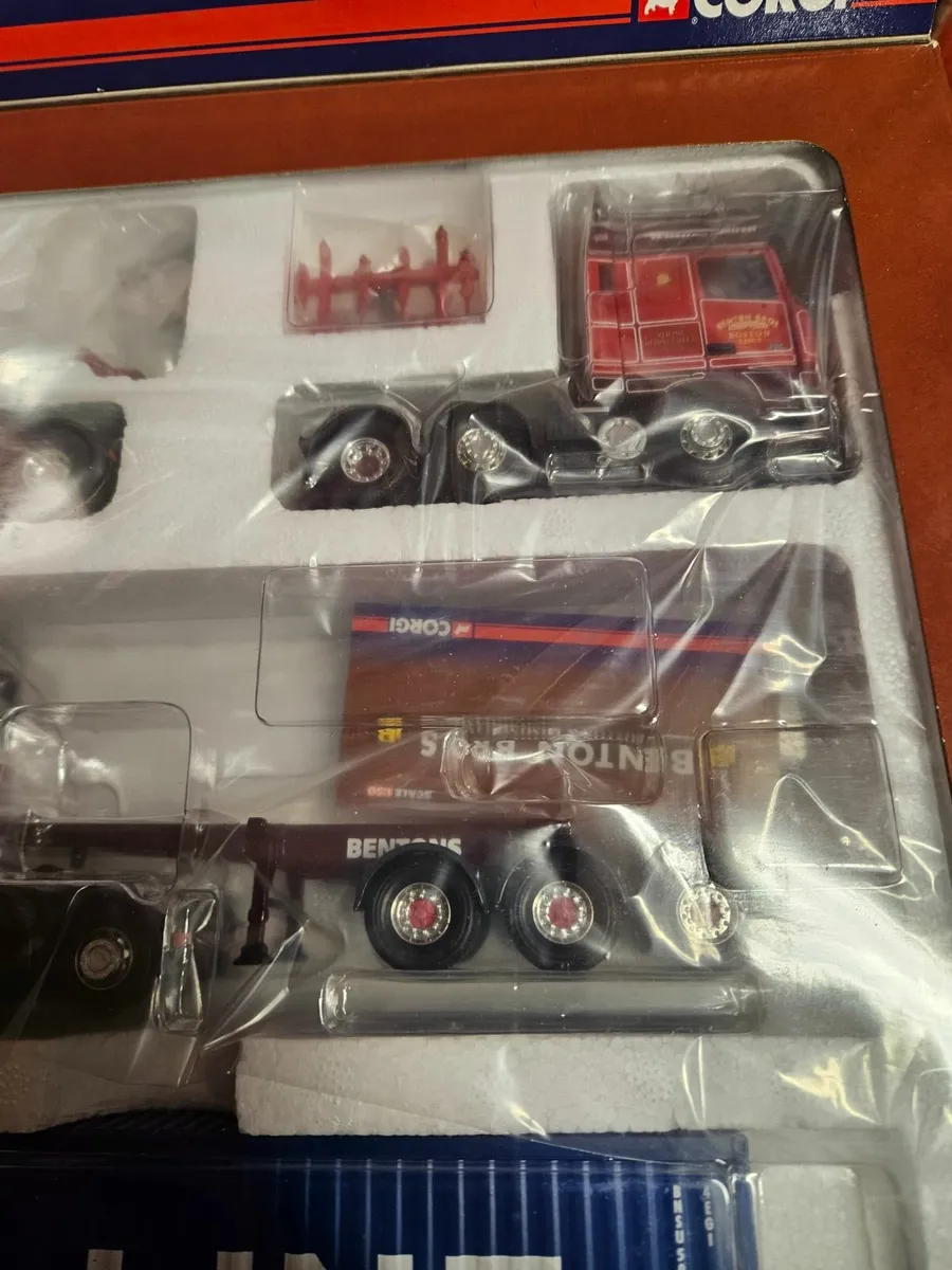 Corgi Transport Set - Image 3