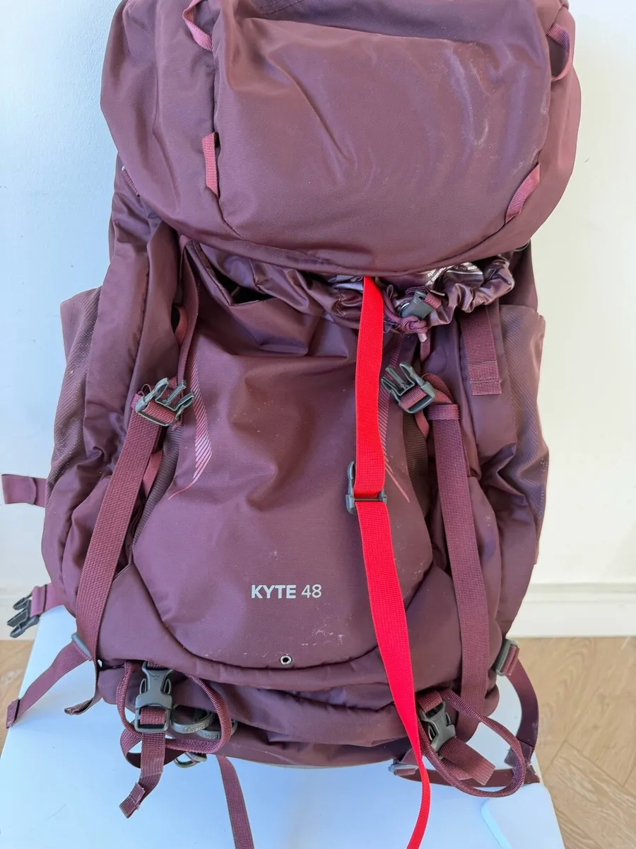 Osprey hiking 68 Lt Backpack - Image 2