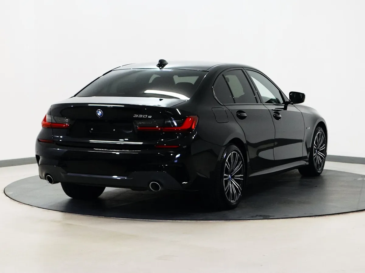 *82* 2022 BMW 3-Series 2.0 M-SPORT AUTO - Image 4