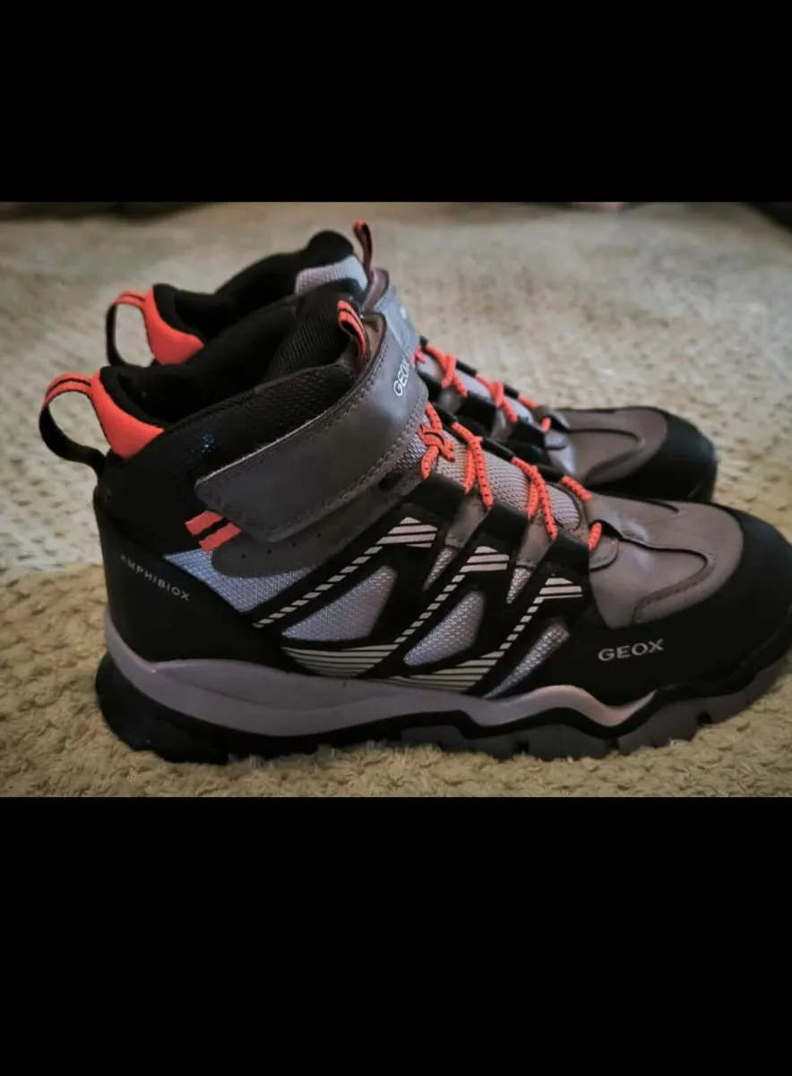 Geox Water proof walking boots - Image 2