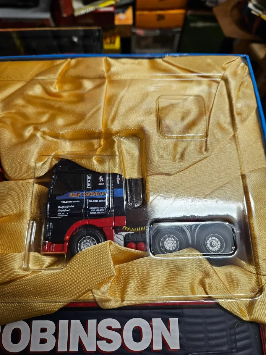 Corgi Transport Set - Image 4