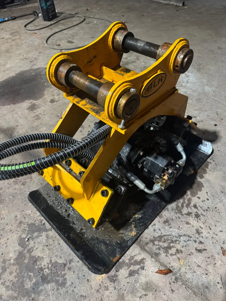 BLK Hydraulic Wacker - Image 1