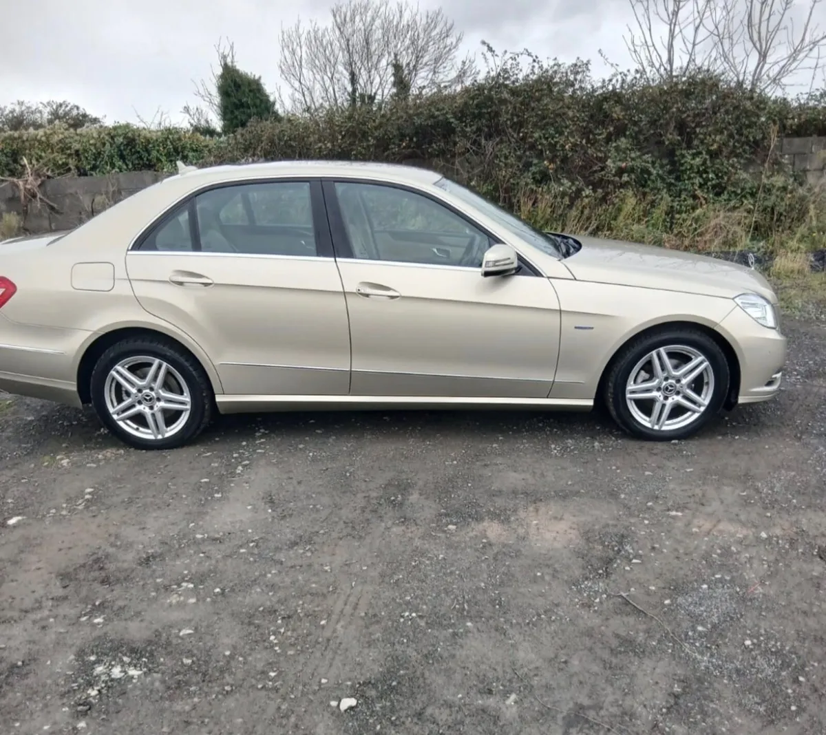 Mercedes-Benz E-Class 2013 - Image 3