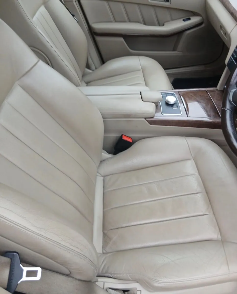 Mercedes-Benz E-Class 2013 - Image 4