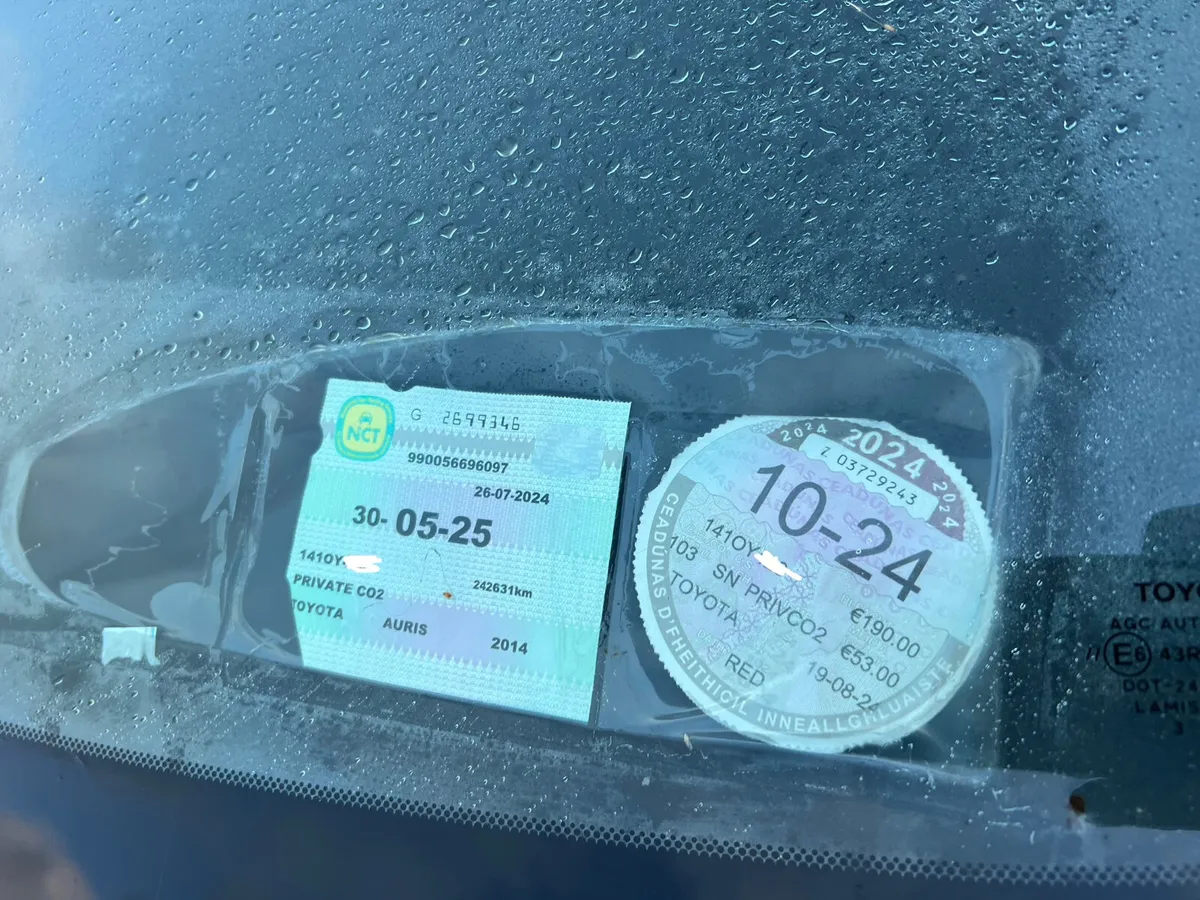 2014 Toyota Auris 1.4 D4D driving - Image 4