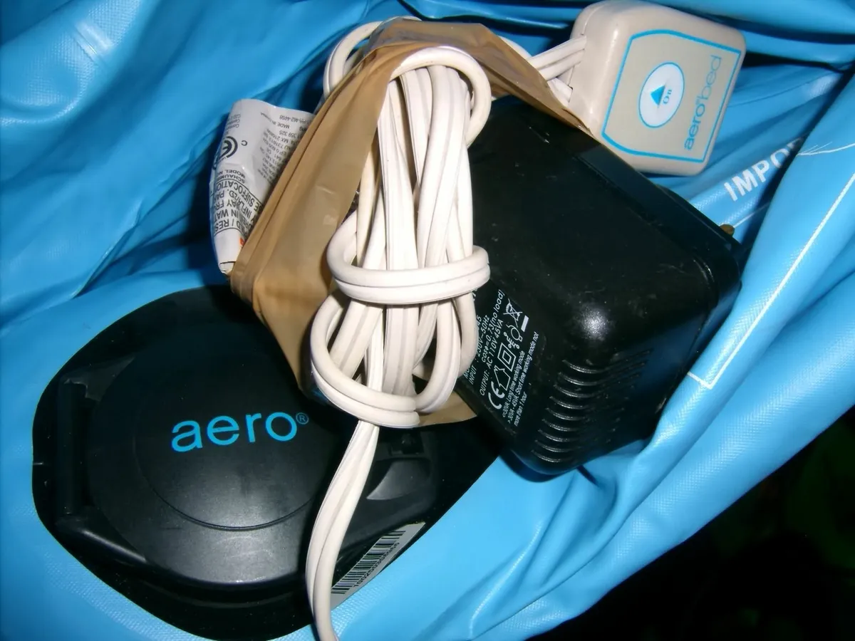 inflatable bed - Image 2