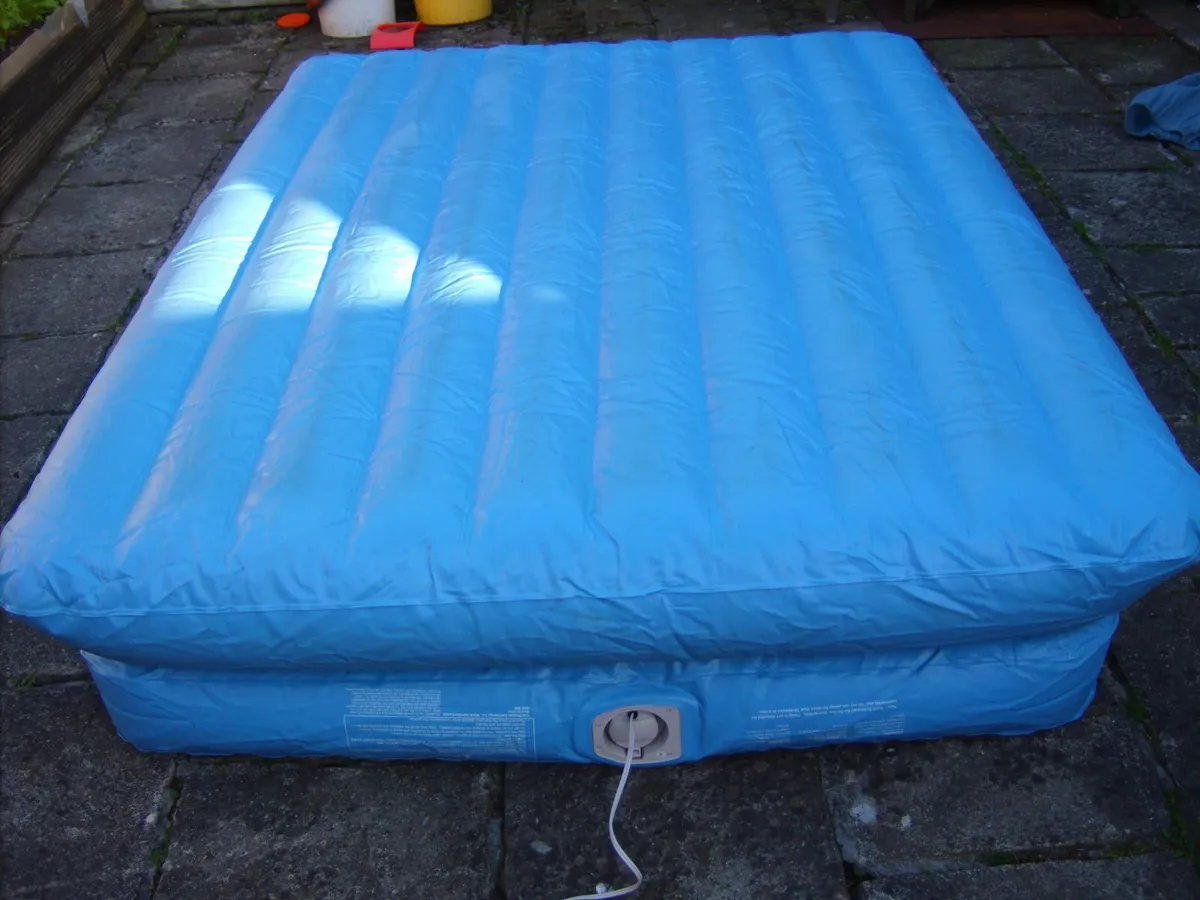 inflatable bed - Image 3
