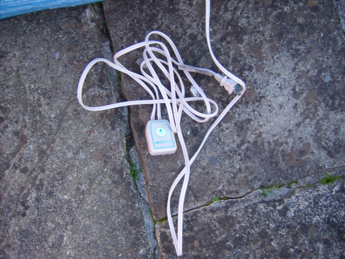 inflatable bed - Image 4