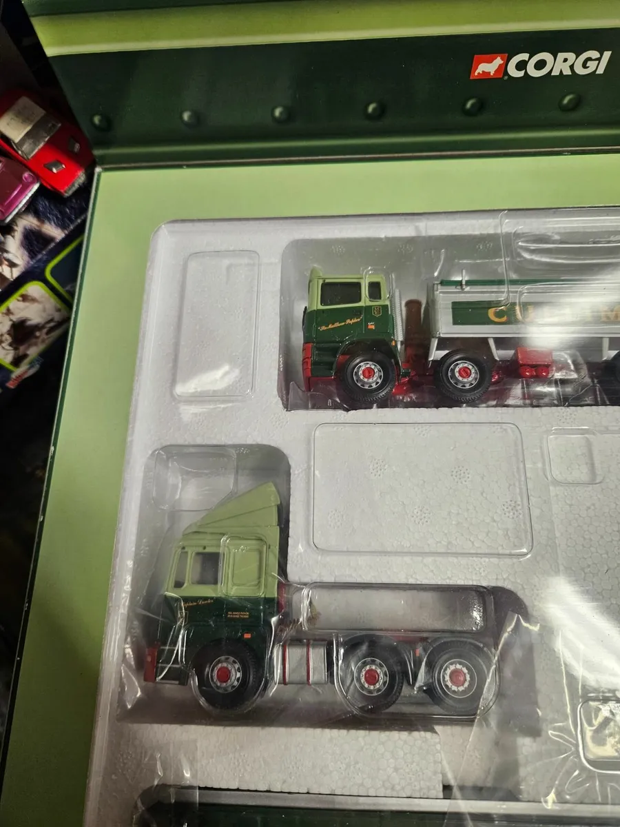 Corgi Transport Set - Image 4