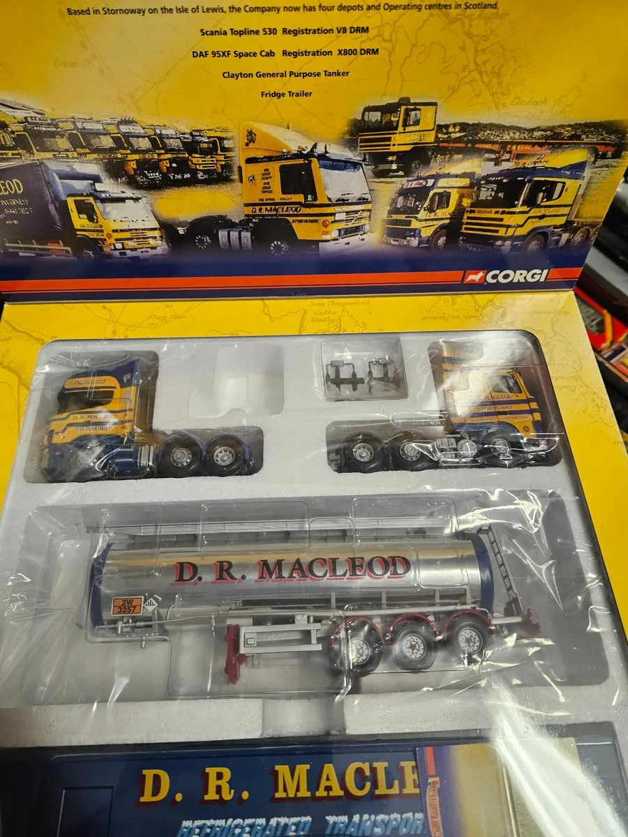 Corgi Transport Set - Image 3