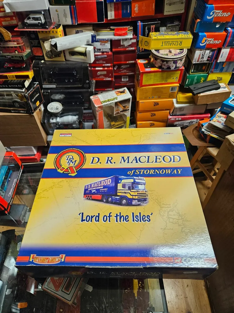 Corgi Transport Set - Image 4