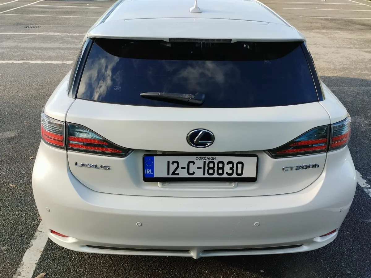 Lexus CT 2012 - Image 3