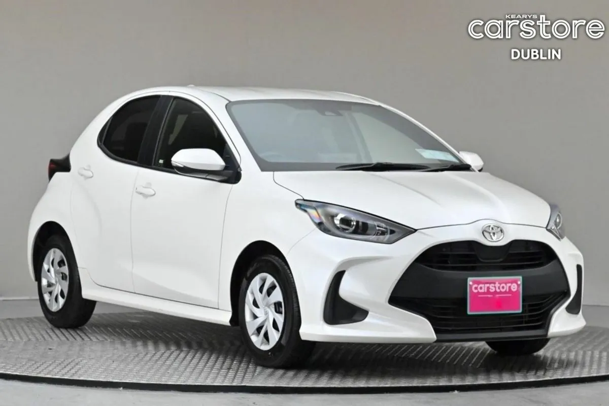 Toyota Yaris 1.0 AUTO PETROL **9"ANDROID CAR PLAYE - Image 1