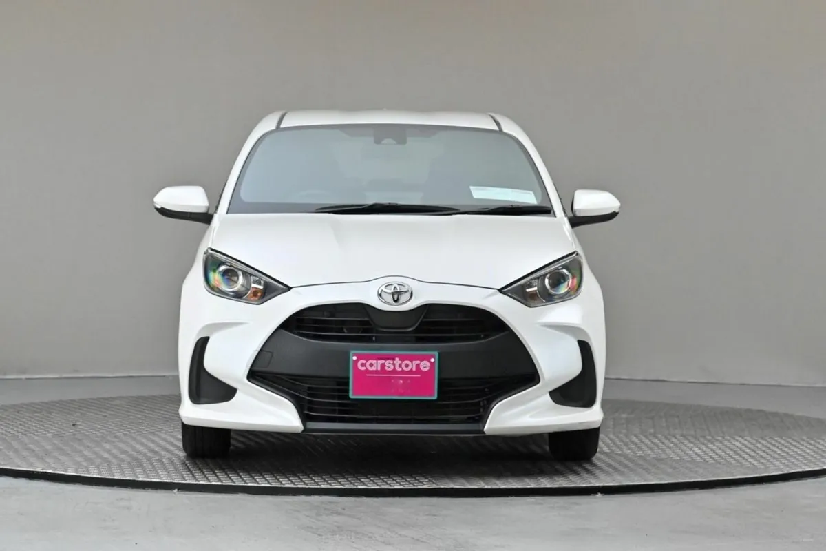 Toyota Yaris 1.0 AUTO PETROL **9"ANDROID CAR PLAYE - Image 2