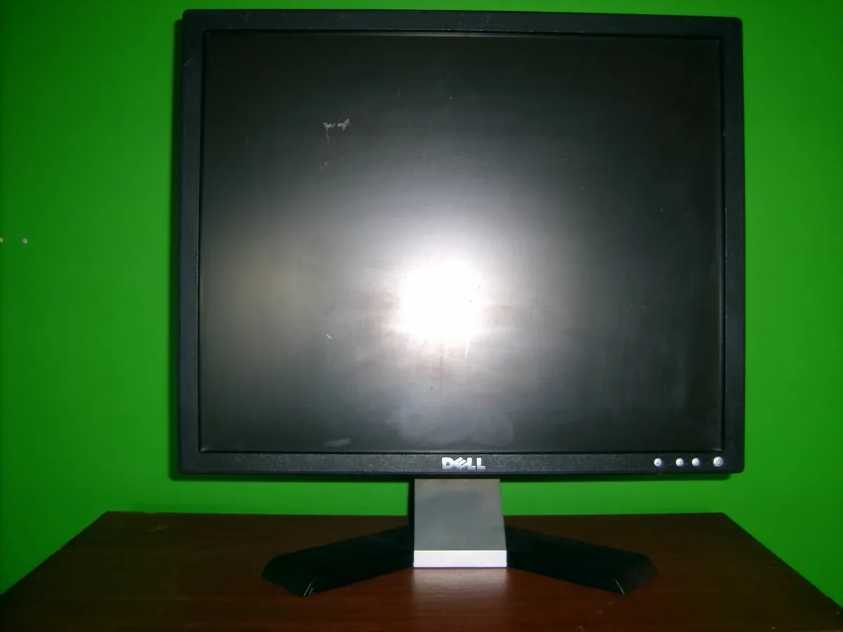 Dell monitor - Image 1