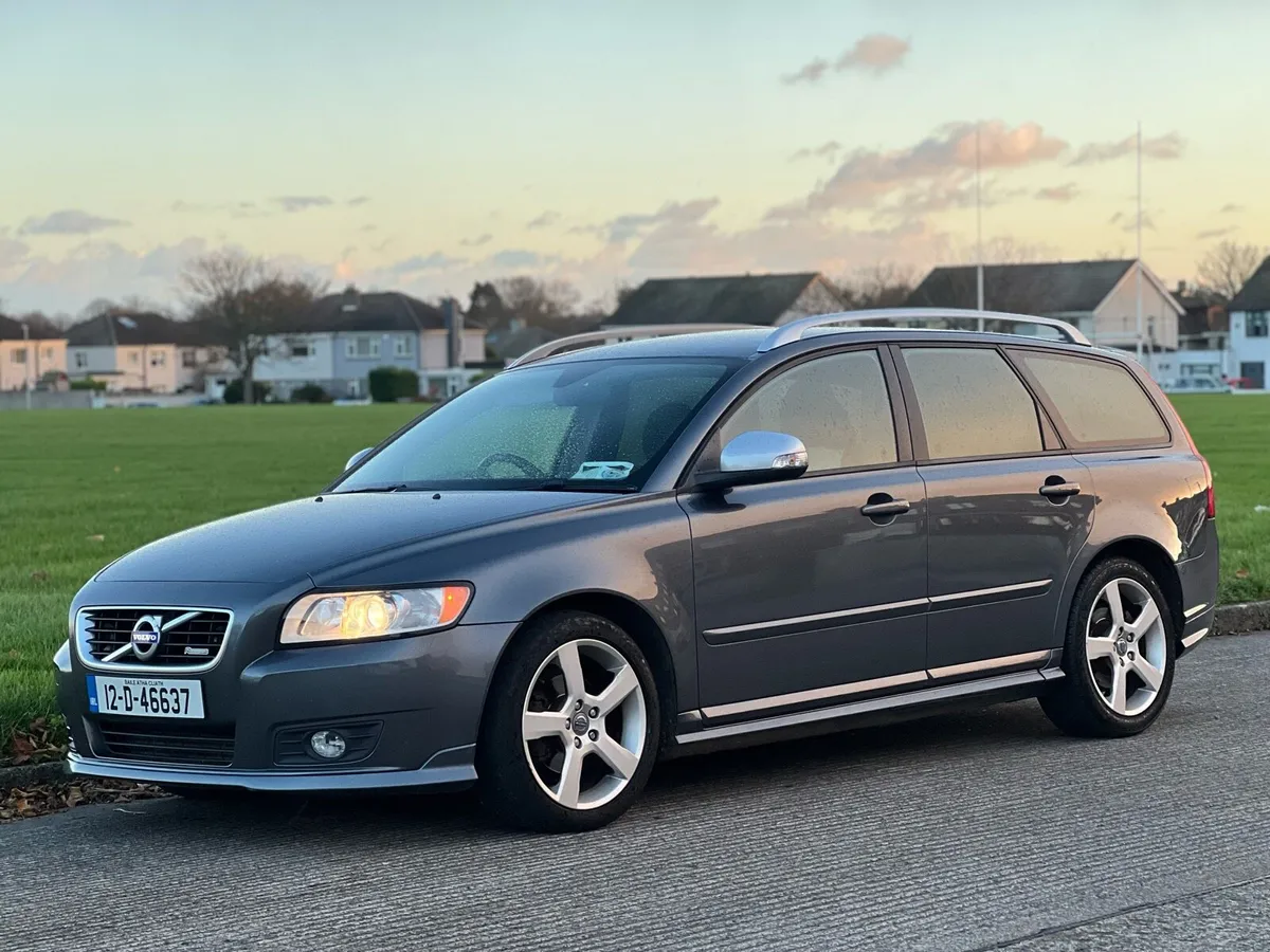 2012 Volvo V50 R-Design | NCT 01/27! | One owner! - Image 4