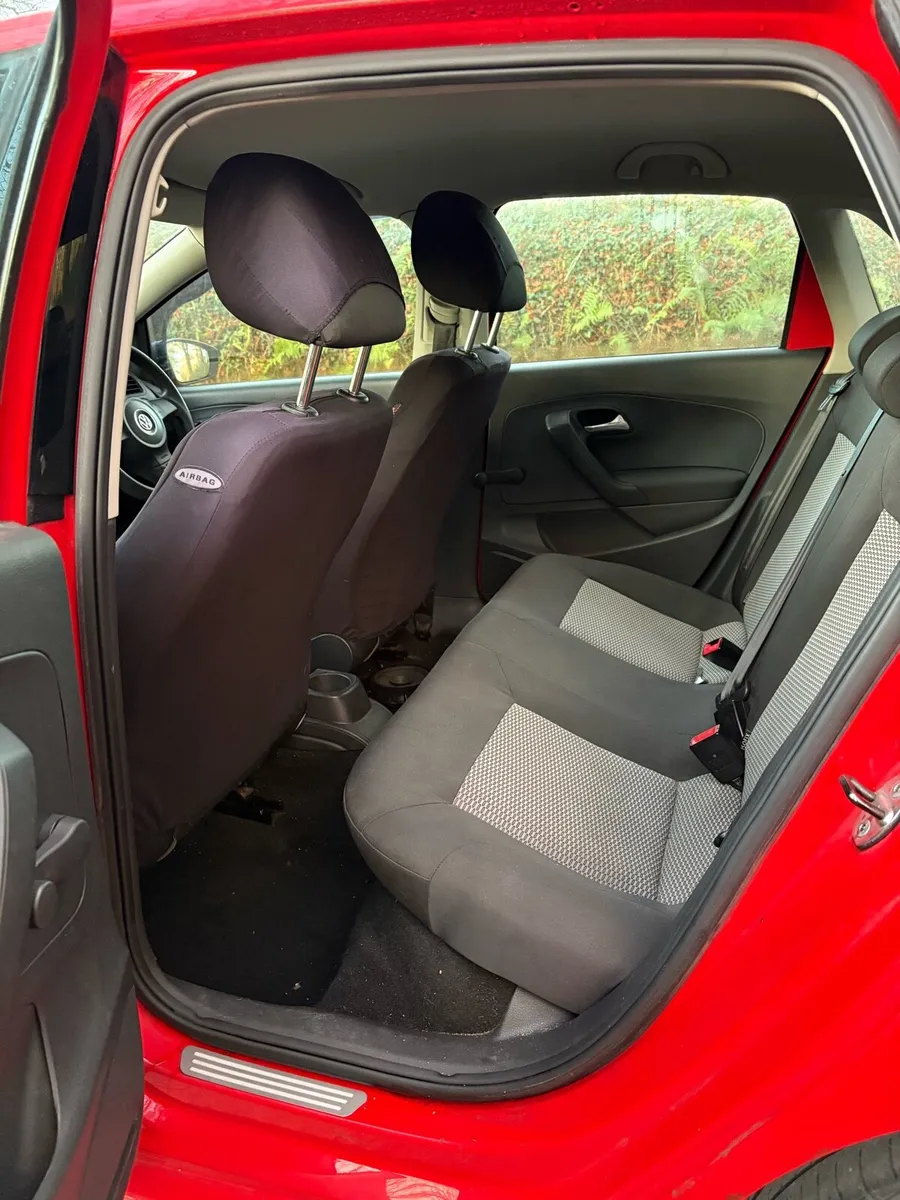 Volkswagen polo - Image 4