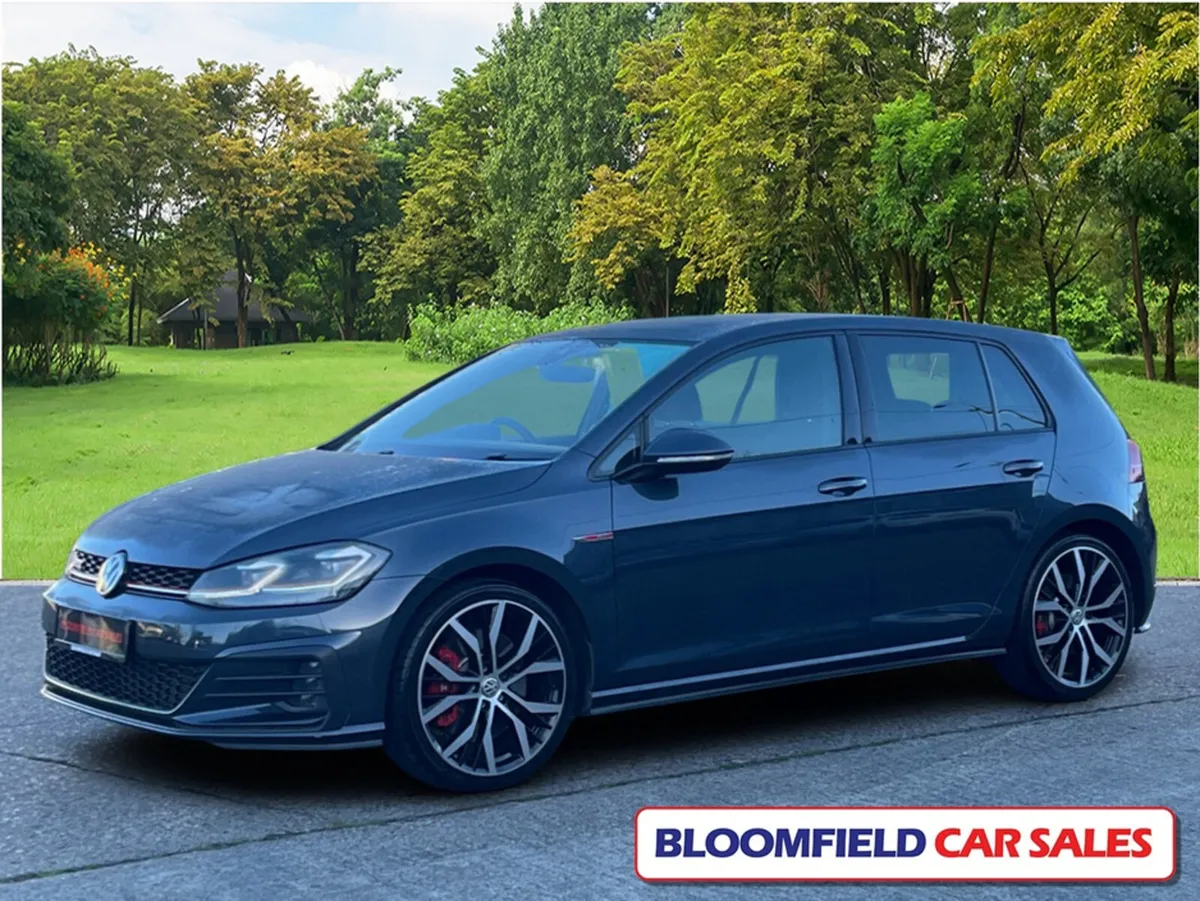 Volkswagen Golf GTI PERFORMANCE, DSG // PRISTINE - Image 3