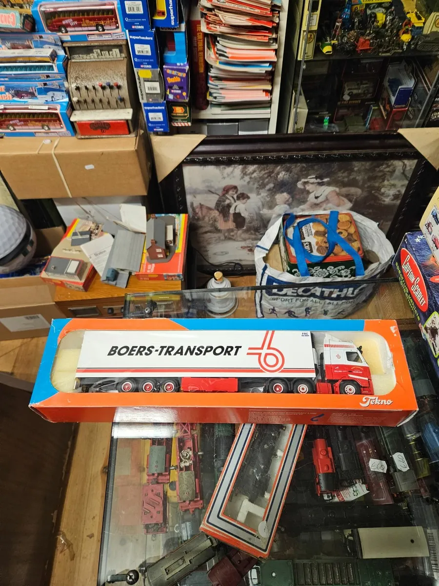 Corgi Tekno - Image 1